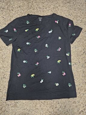 Ann Taylor Large Black Floral Embroidered Tee